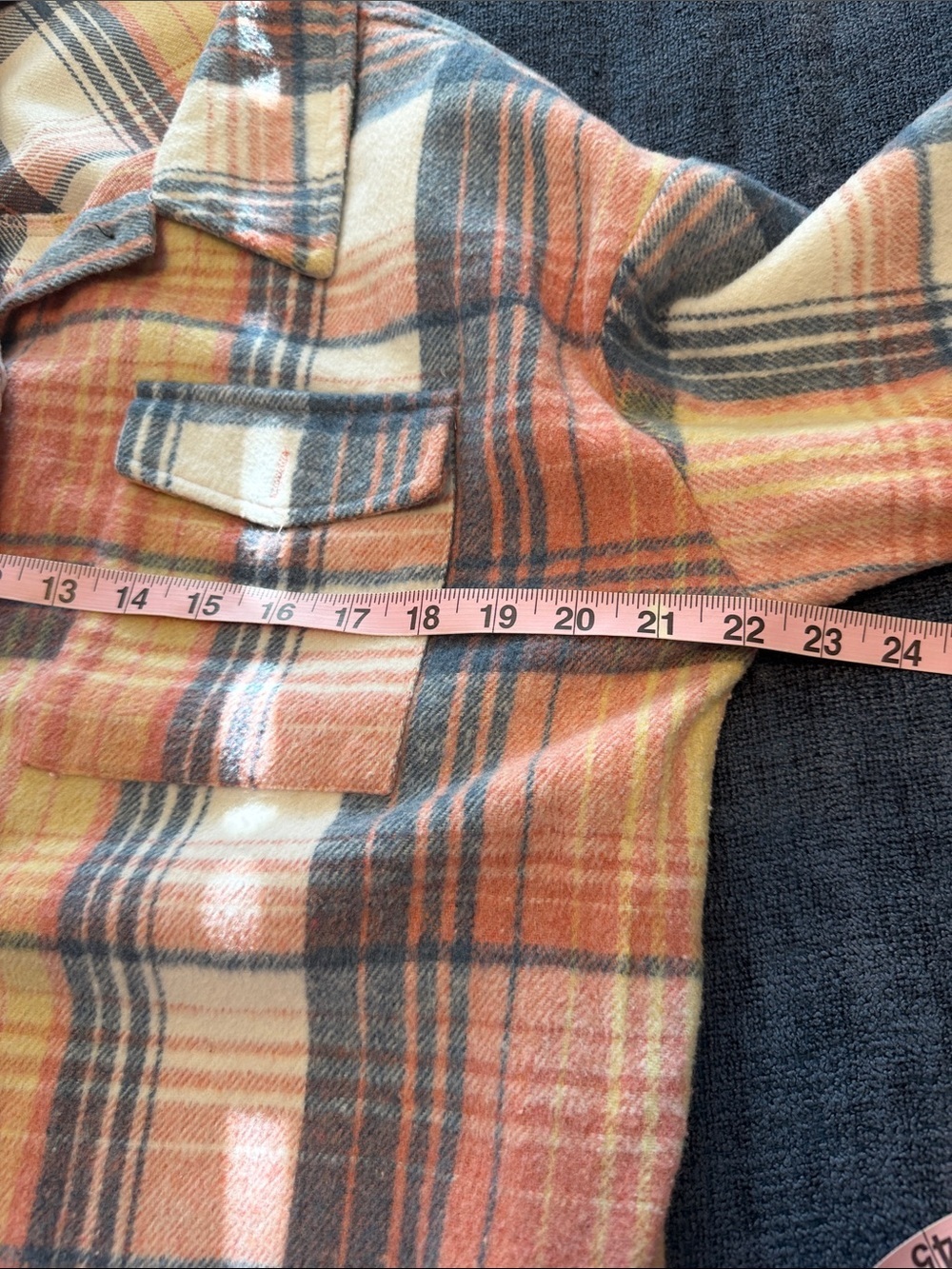 Plaid Button-Up Women's Jacket/Heavy Flannel - Picture 5 of 5